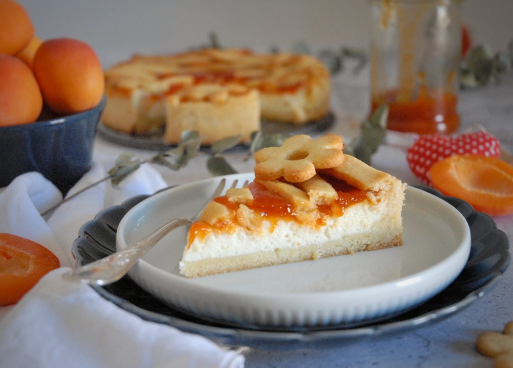 Crostata Senza Burro Con Ricotta E Confettura Di Albicocche - Il Dolce ...