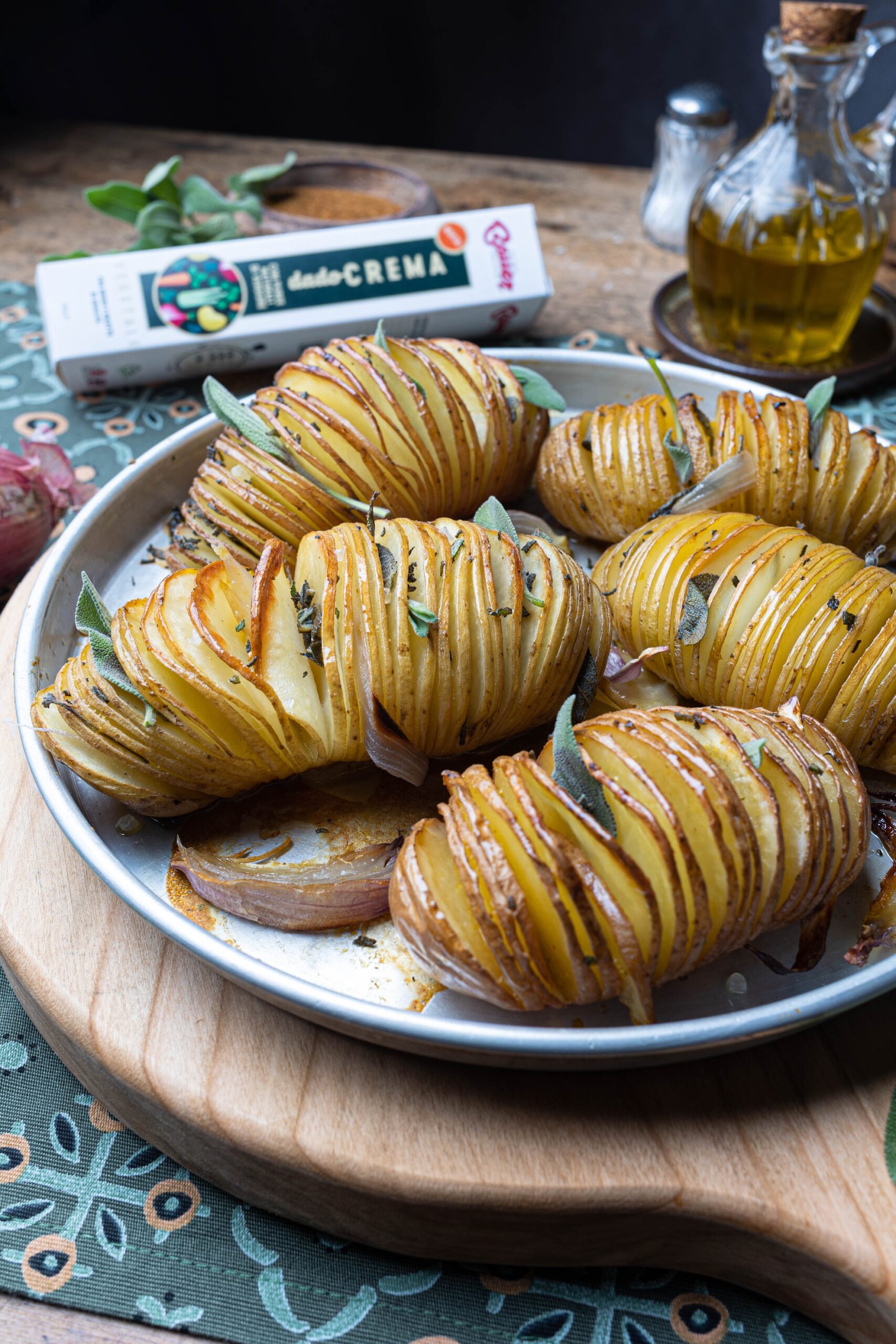 Patate hasselback salvia e paprika