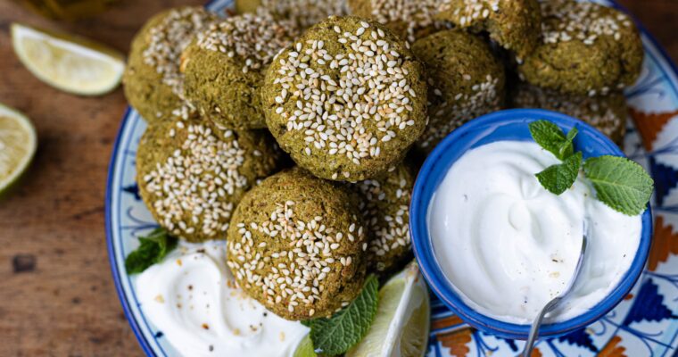 Falafel con spinaci e feta